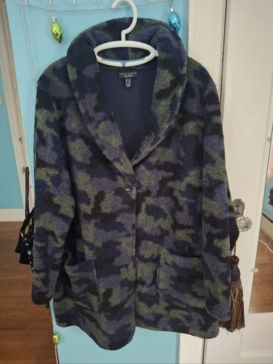 Susan Graver Jackets & Blazers - Susan Graver Plush Camo Green Blue Black Jacket Coat Women's 2XL 34in.